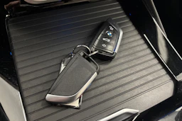 met. musta BMW X3 2022 kuva 38.