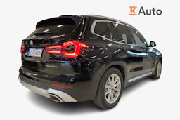 Musta BMW X3 2021 kuva 2.