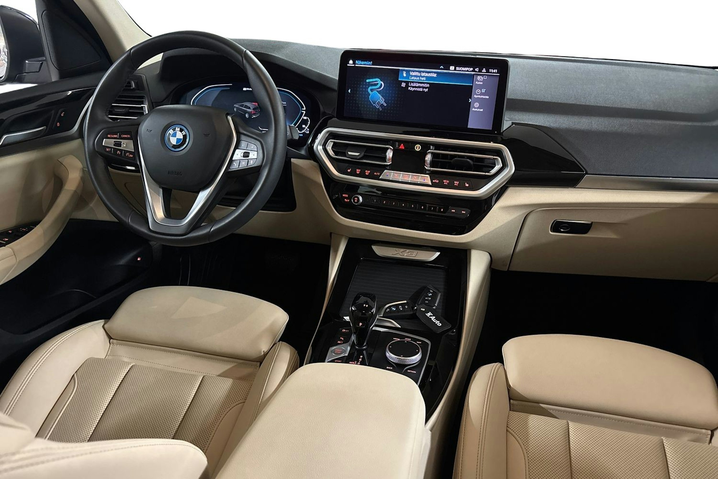 Harmaa BMW X3 2022 kuva 9.