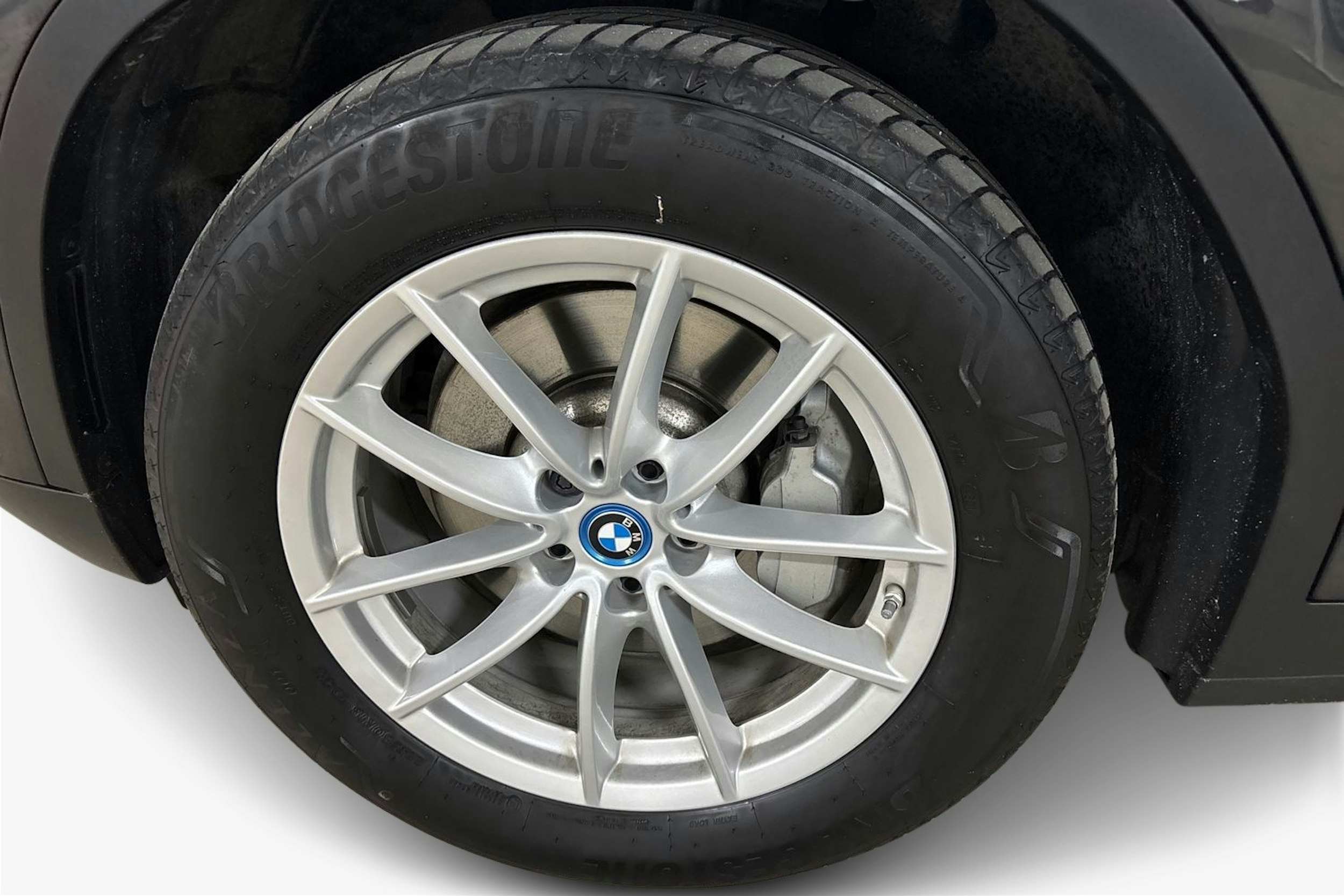 Harmaa BMW X3 2022 kuva 11.