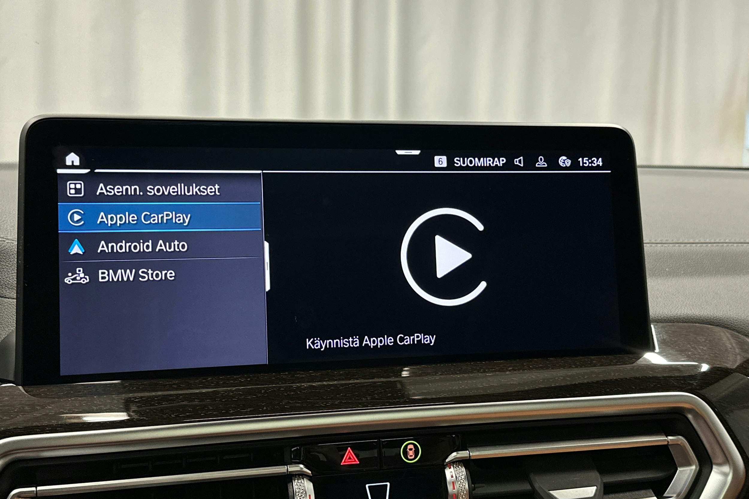 musta BMW X3 2022 kuva 17.