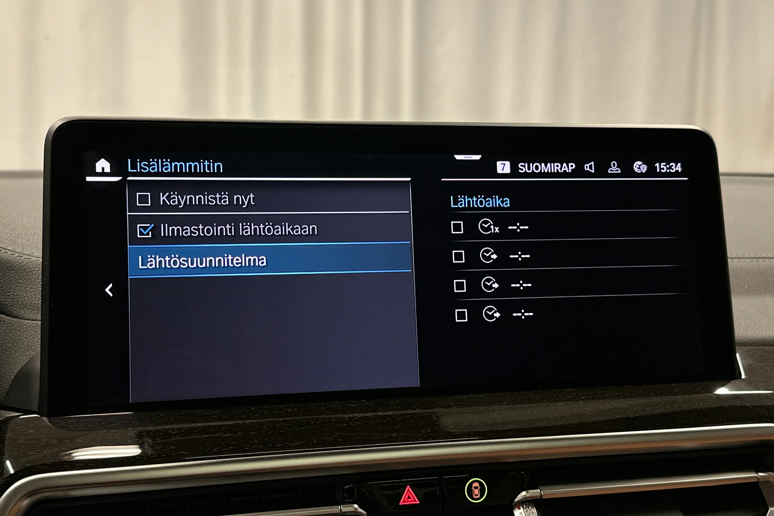 musta BMW X3 2022 kuva 18.