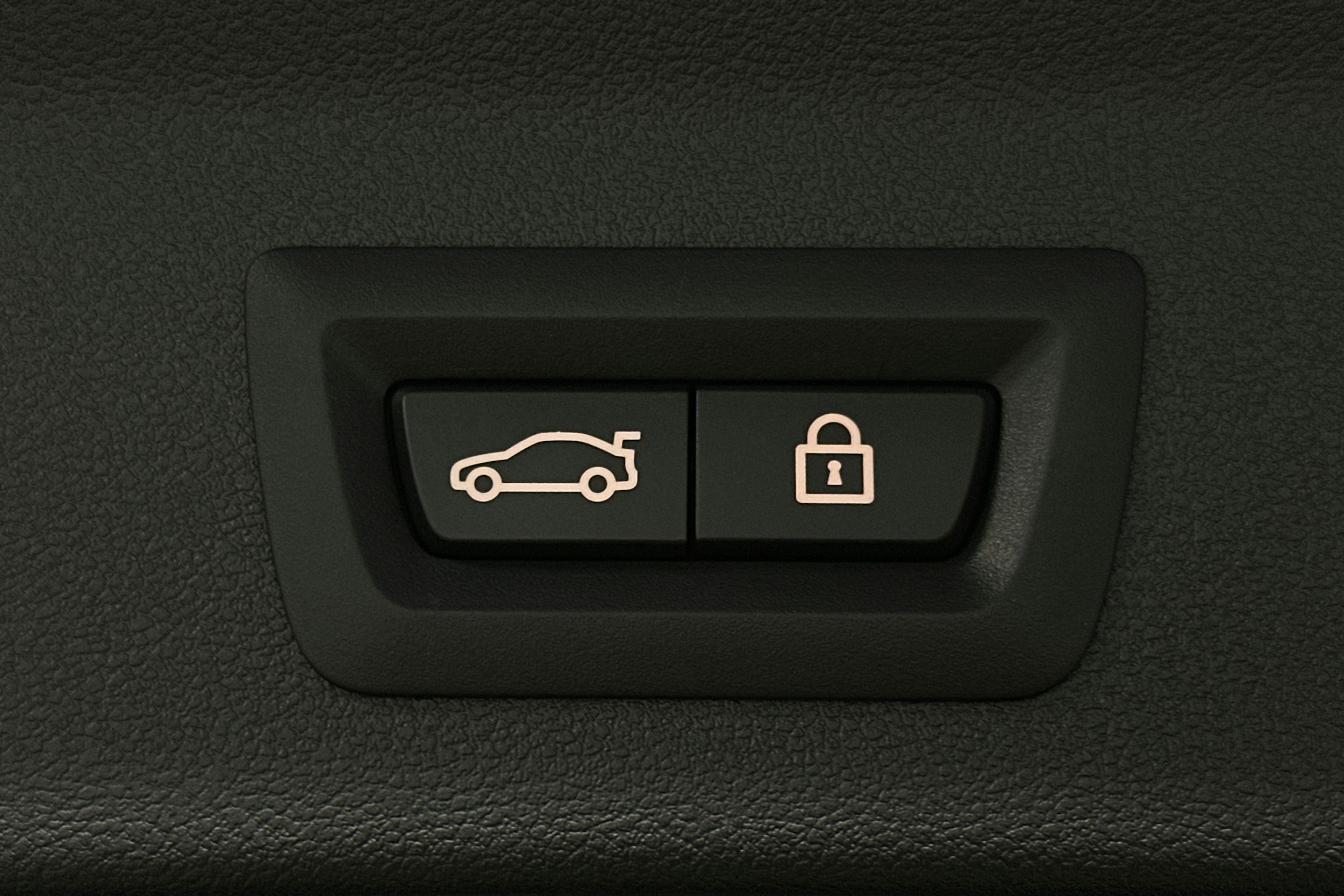 musta BMW X3 2022 kuva 33.