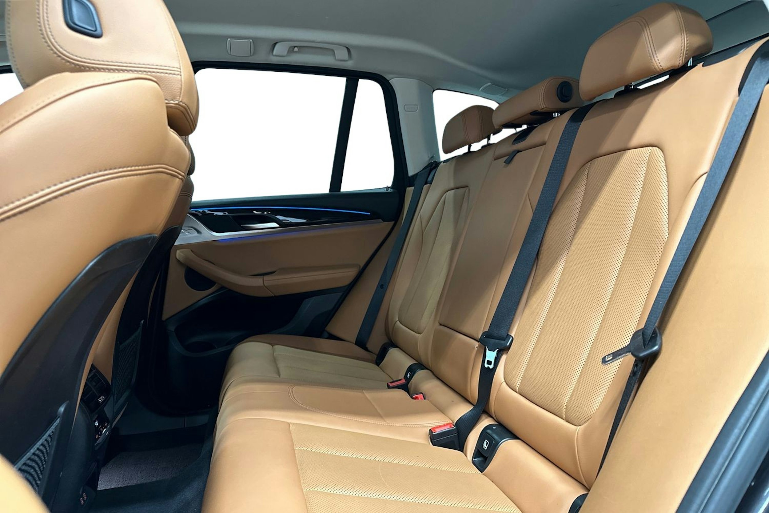 harmaa BMW X3 2022 kuva 8.
