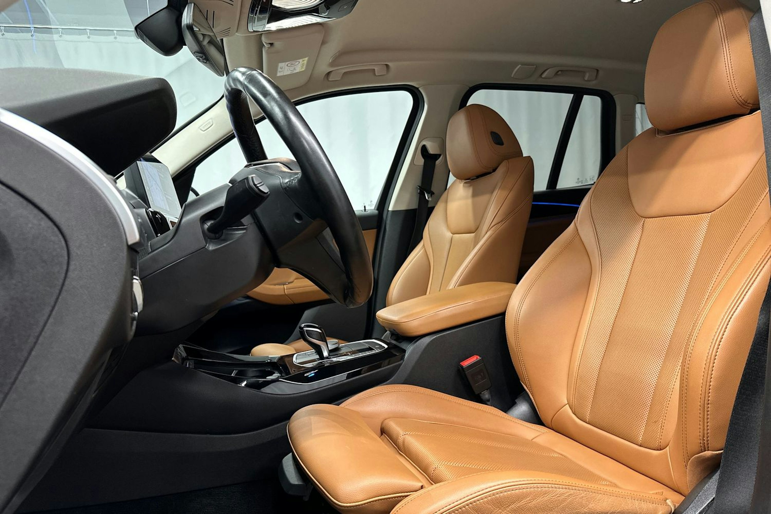 harmaa BMW X3 2022 kuva 11.