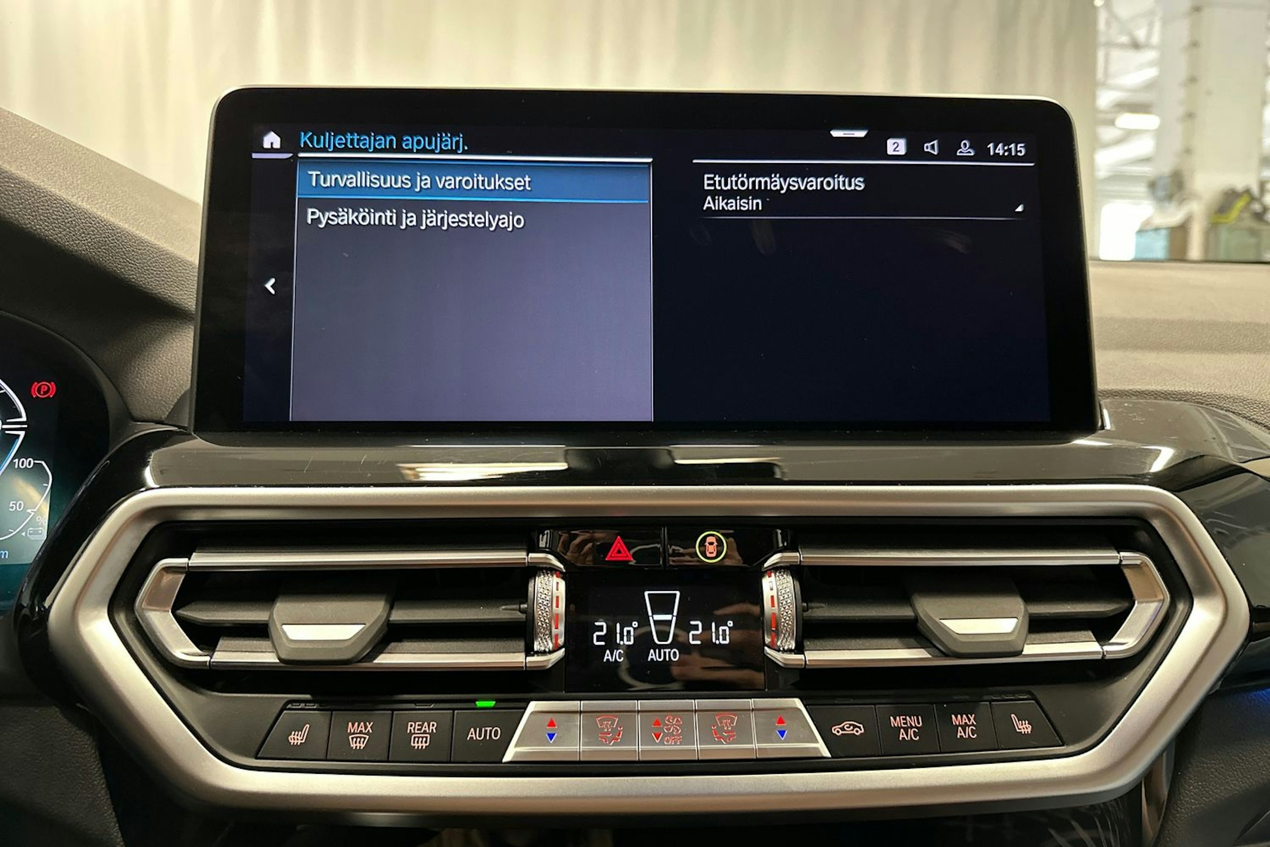 harmaa BMW X3 2022 kuva 23.
