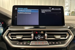 harmaa BMW X3 2022 kuva 23.