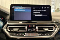 harmaa BMW X3 2022 kuva 24.