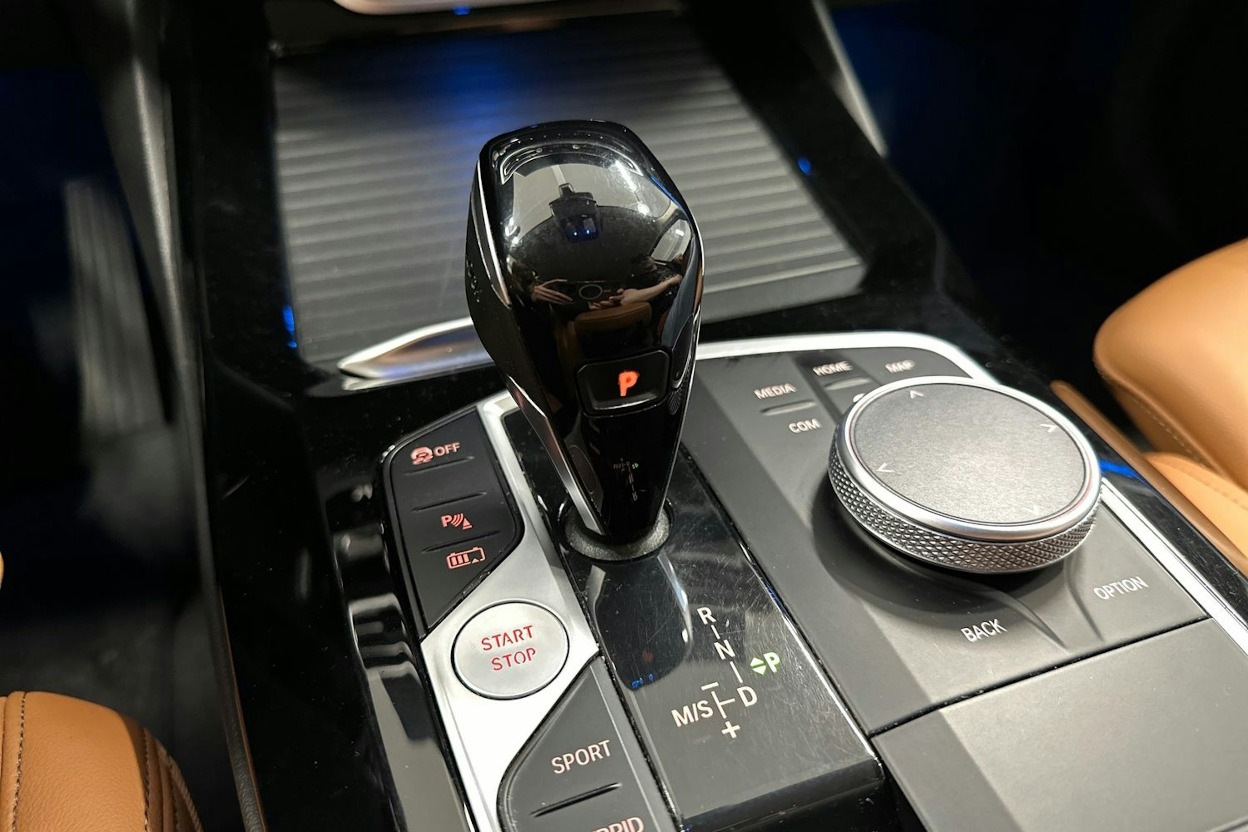 harmaa BMW X3 2022 kuva 27.