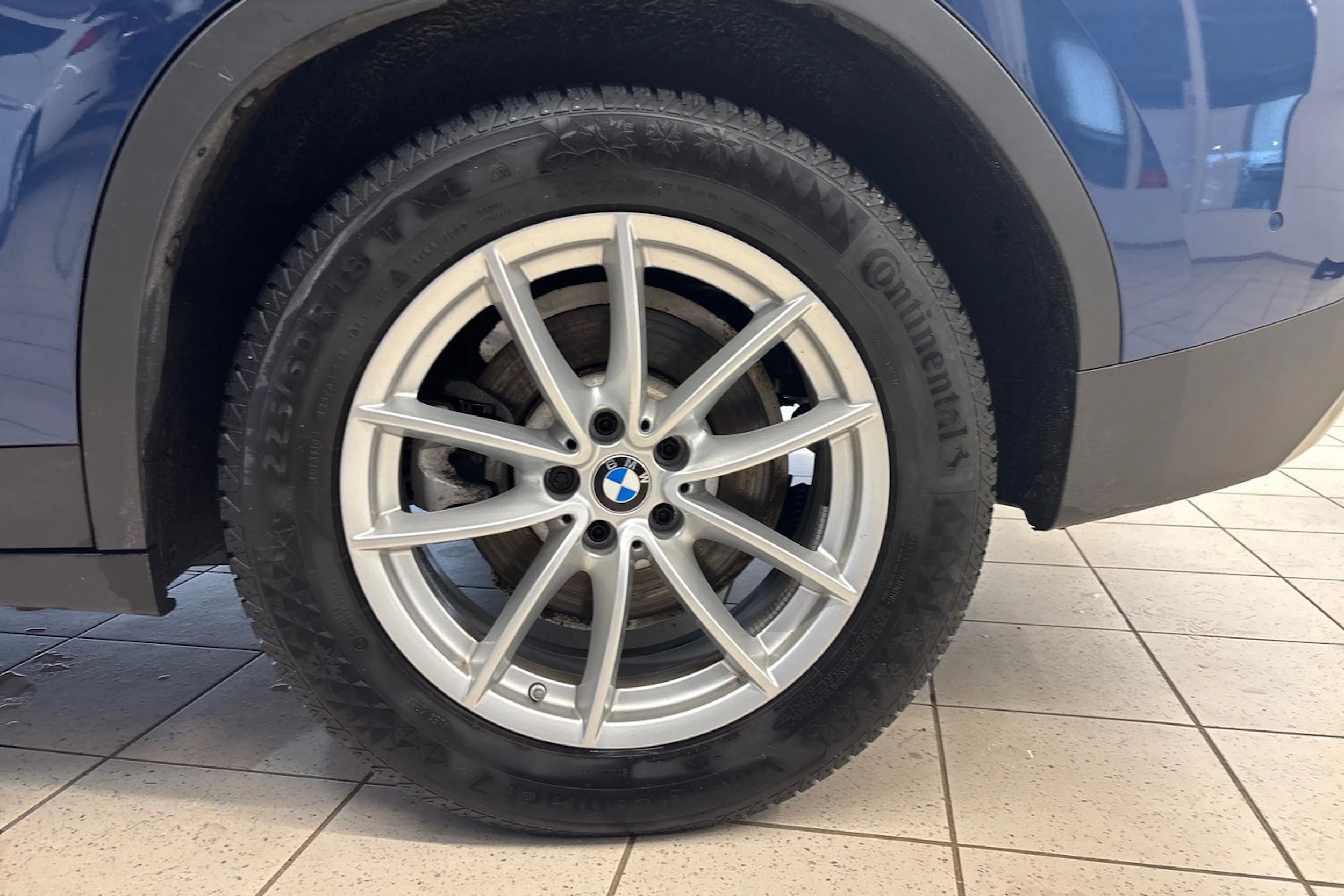 Sininen BMW X3 2022 kuva 10.