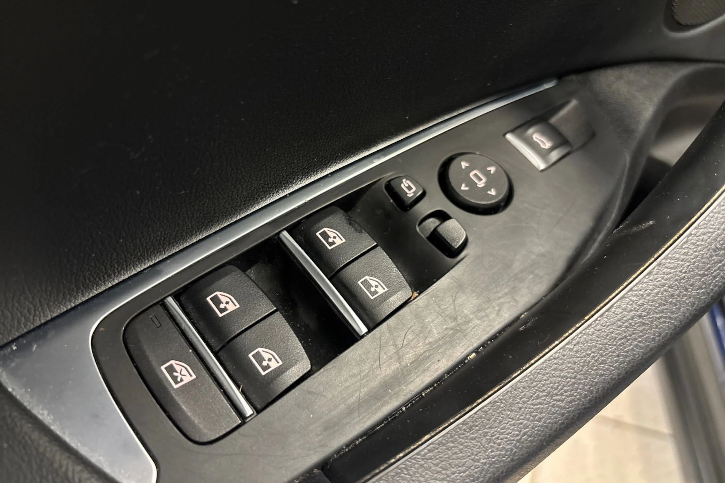 Sininen BMW X3 2022 kuva 16.
