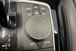 Sininen BMW X3 2022 kuva 28.