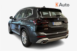 harmaa BMW X3 2022 kuva 2.