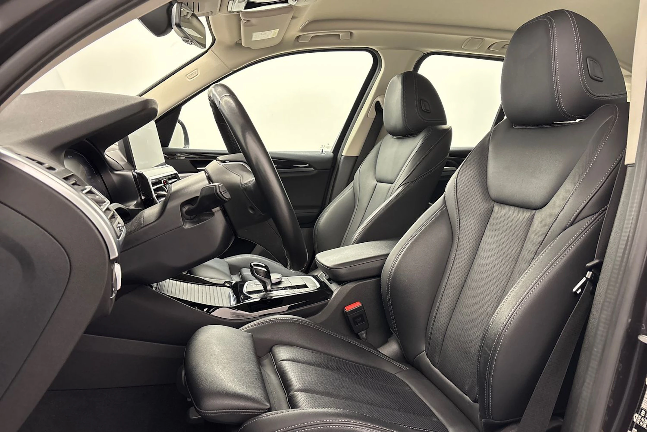 harmaa BMW X3 2022 kuva 15.