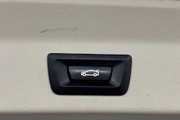 harmaa BMW X3 2022 kuva 27.