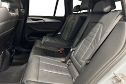 harmaa BMW X3 2023 kuva 8.