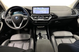 sininen BMW X3 2022 kuva 7.