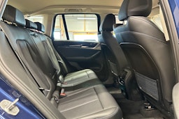 sininen BMW X3 2022 kuva 11.