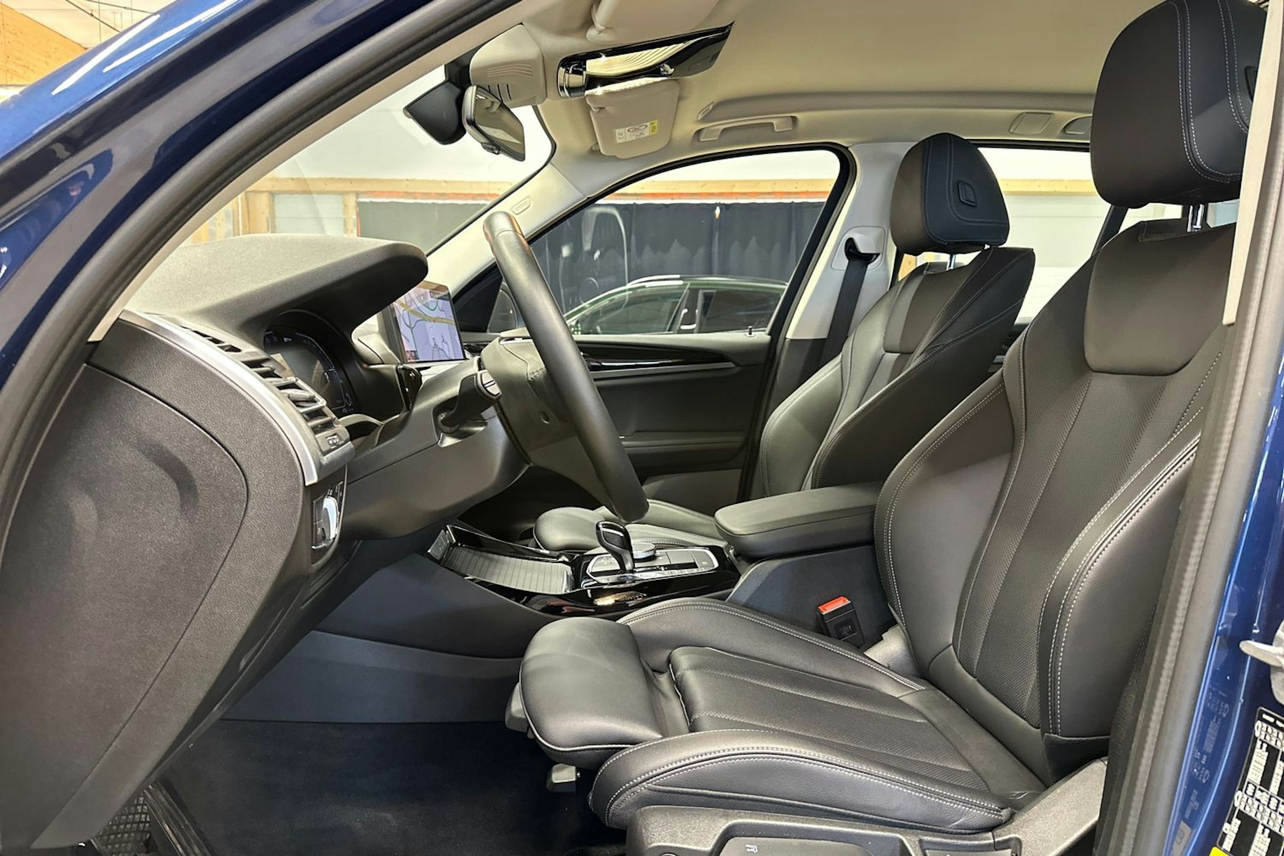 sininen BMW X3 2022 kuva 12.
