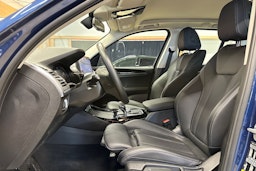sininen BMW X3 2022 kuva 12.