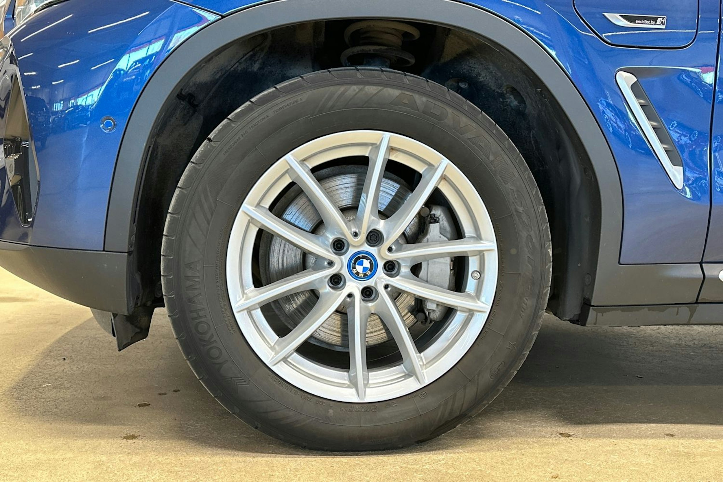 sininen BMW X3 2022 kuva 13.