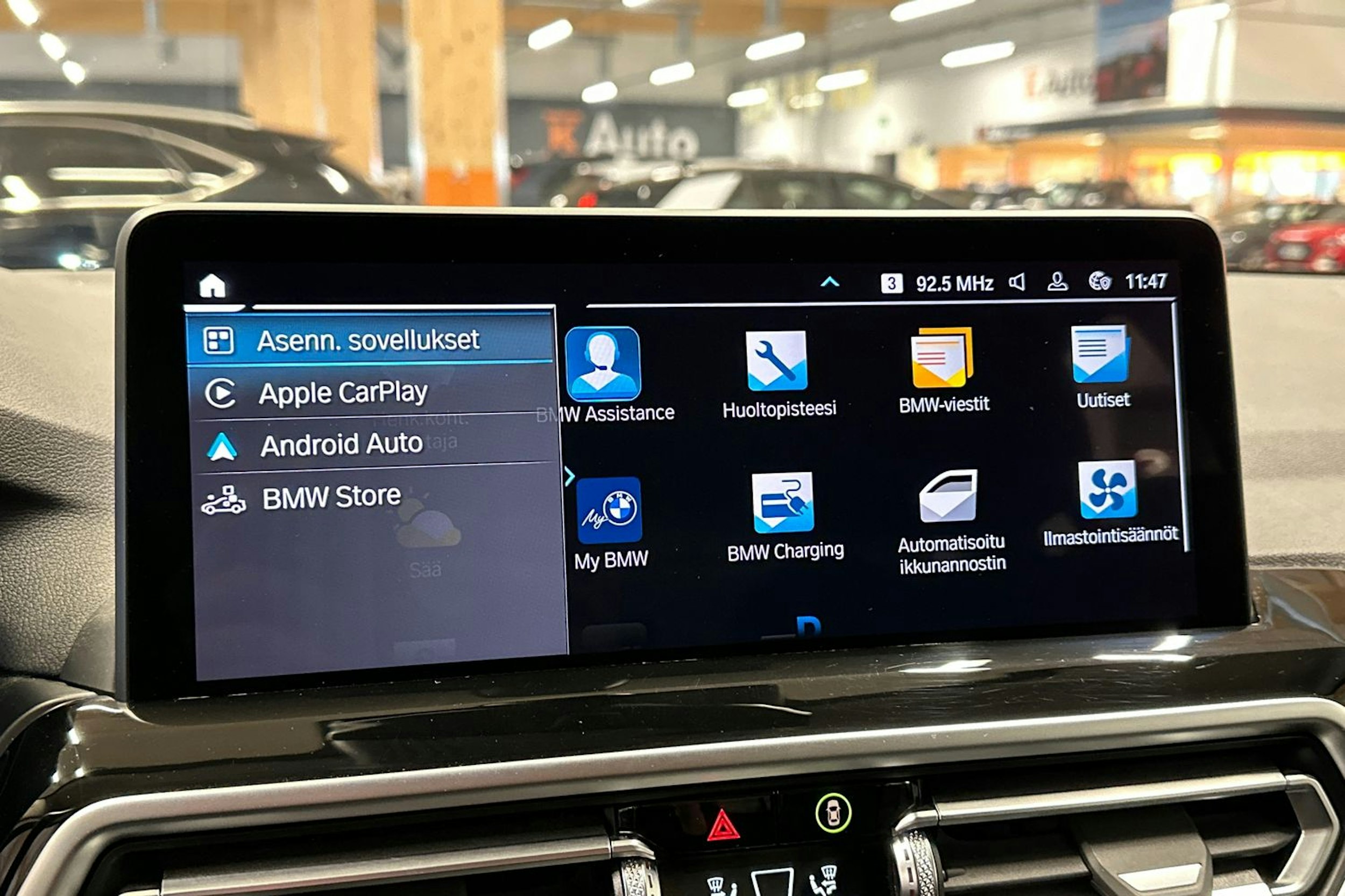sininen BMW X3 2022 kuva 17.