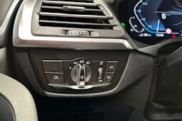 sininen BMW X3 2022 kuva 23.