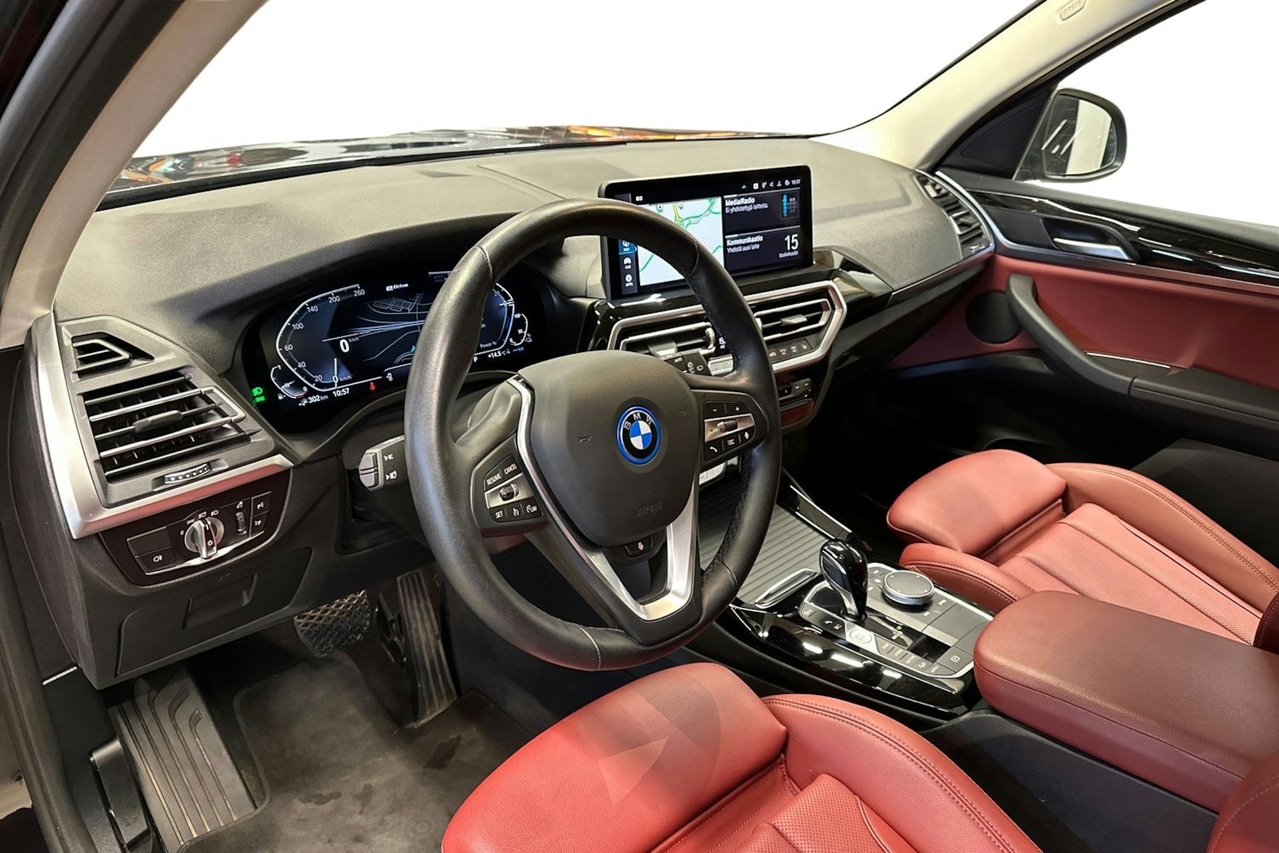 musta BMW X3 2022 kuva 7.