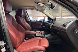 musta BMW X3 2022 kuva 13.