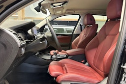 musta BMW X3 2022 kuva 15.