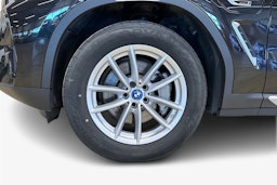 musta BMW X3 2022 kuva 16.