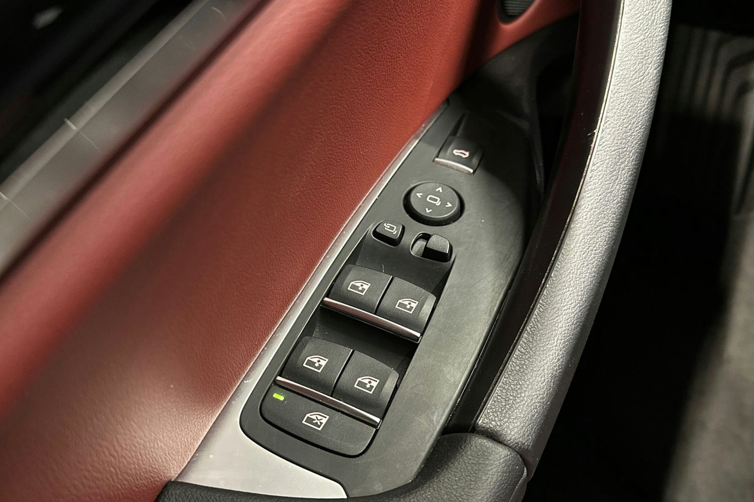 musta BMW X3 2022 kuva 28.
