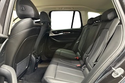 harmaa BMW X3 2022 kuva 10.