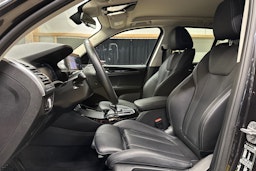 harmaa BMW X3 2022 kuva 15.