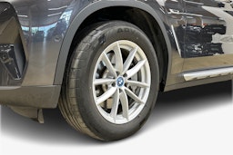harmaa BMW X3 2022 kuva 16.