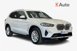 Valkoinen BMW X3 2022 kuva 1.