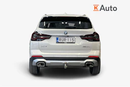 Valkoinen BMW X3 2022 kuva 3.