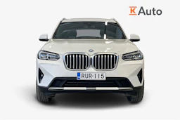 Valkoinen BMW X3 2022 kuva 4.