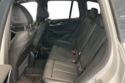 Valkoinen BMW X3 2022 kuva 8.