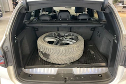 Valkoinen BMW X3 2022 kuva 14.