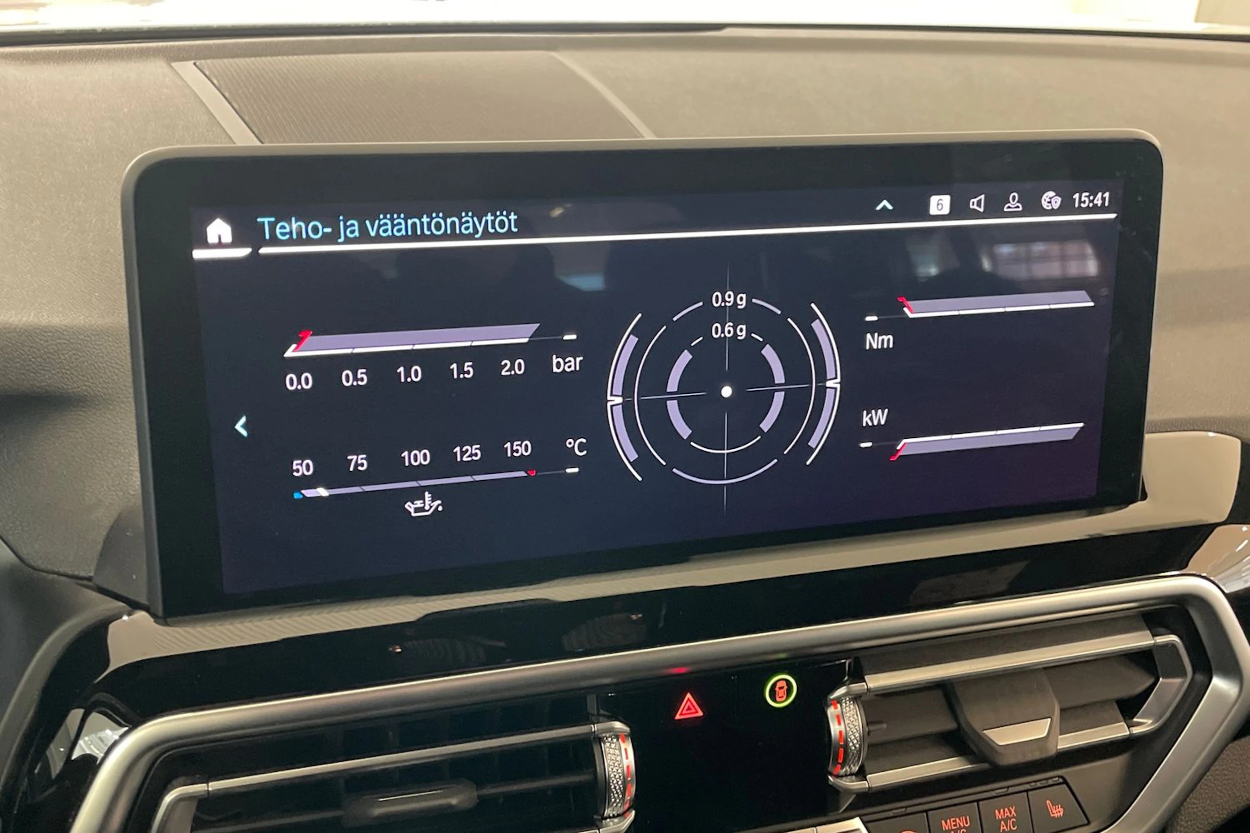 Valkoinen BMW X3 2022 kuva 18.