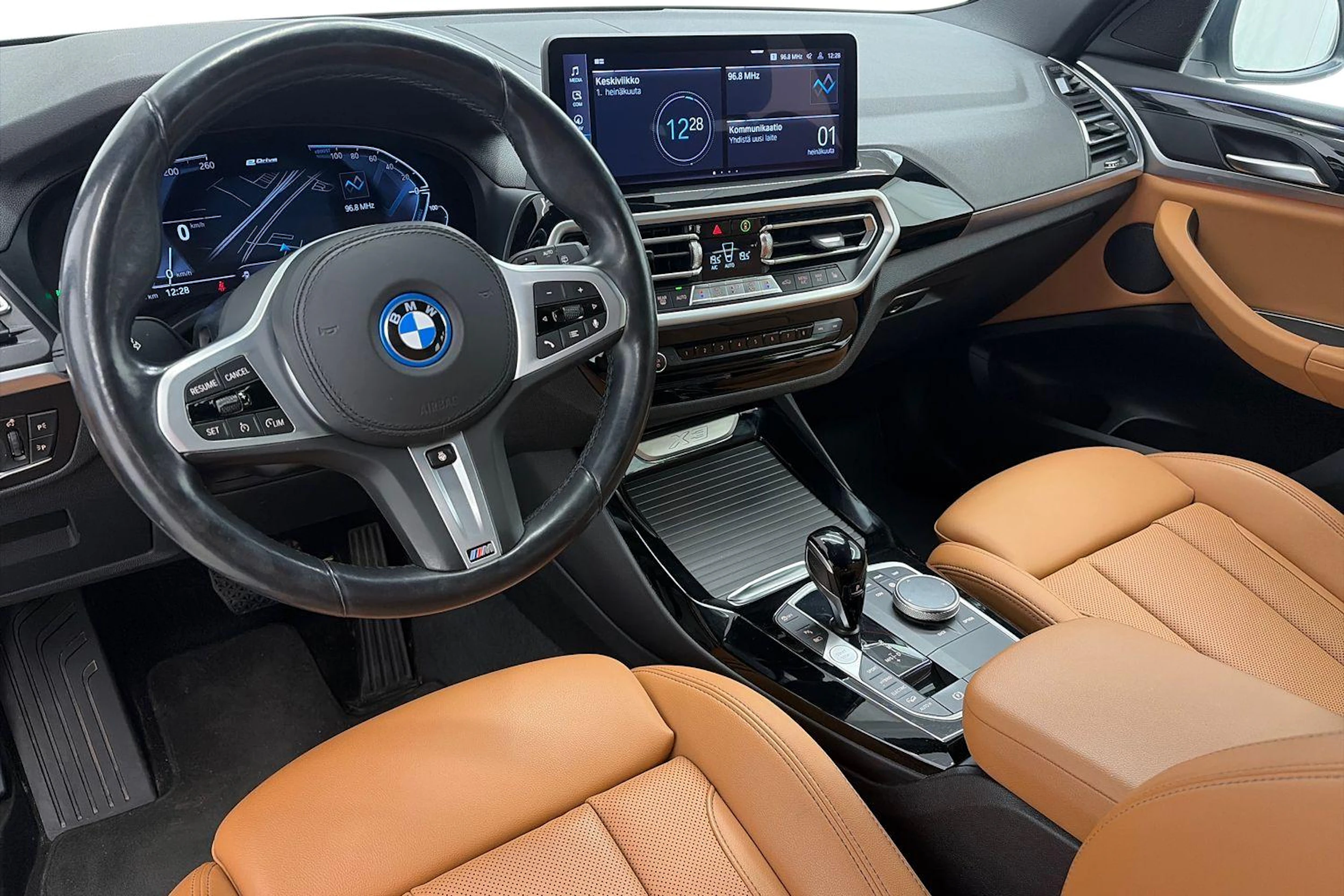 met. valkoinen BMW X3 2022 kuva 6.