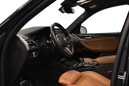 musta BMW X3 2022 kuva 7.