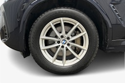 musta BMW X3 2022 kuva 11.