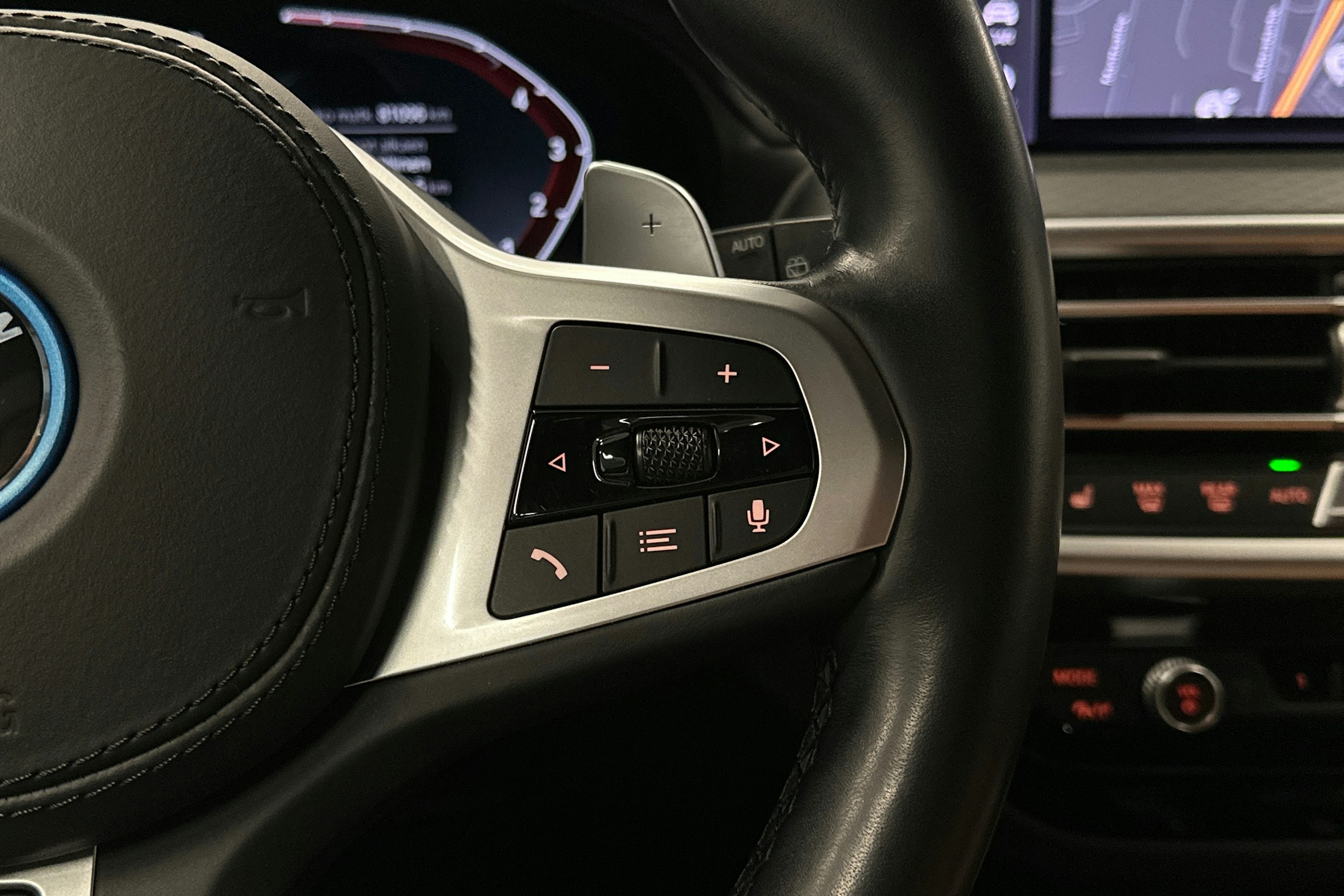 musta BMW X3 2022 kuva 15.