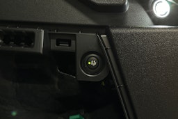 musta BMW X3 2022 kuva 30.