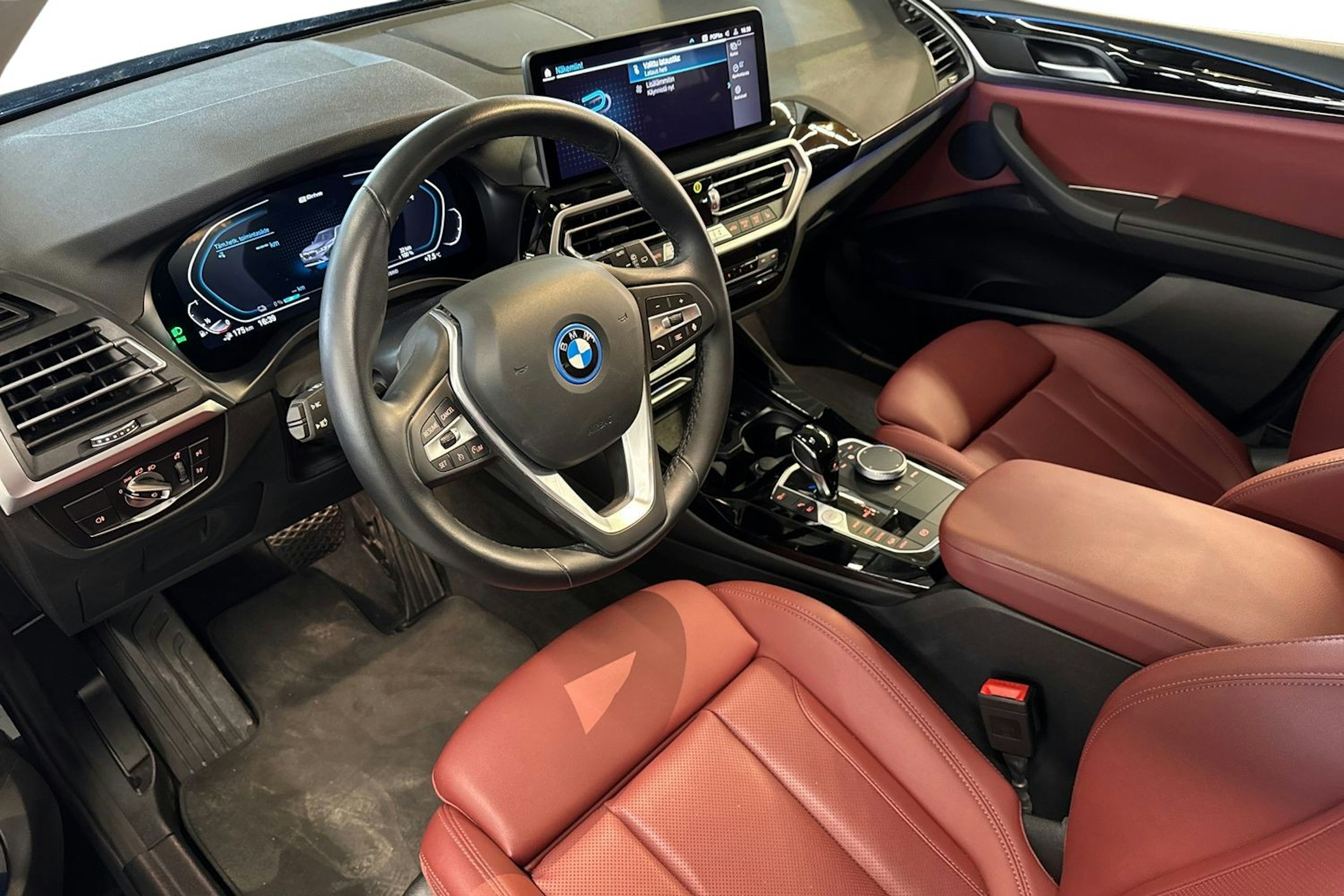 harmaa BMW X3 2022 kuva 3.