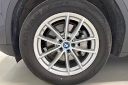 harmaa BMW X3 2022 kuva 13.
