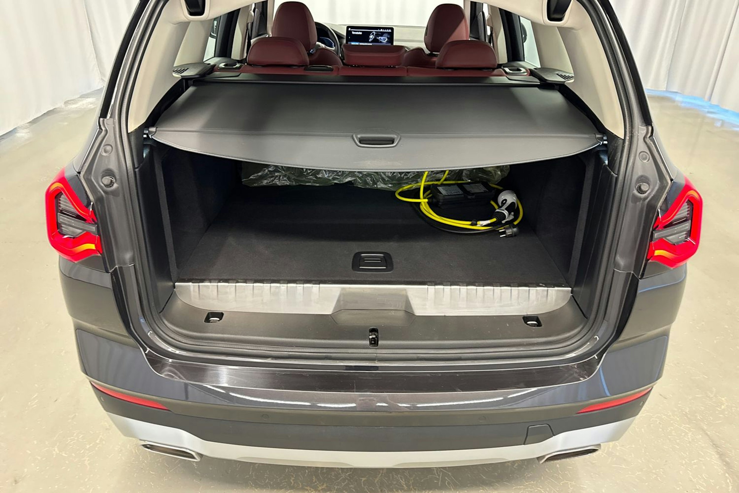 harmaa BMW X3 2022 kuva 14.