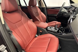 harmaa BMW X3 2022 kuva 16.